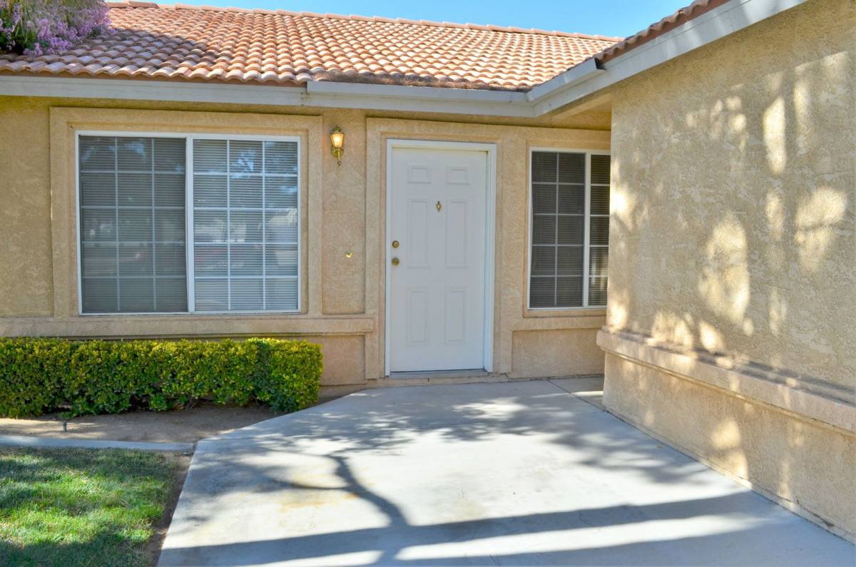 Apartment for rent at 15434 Sequoia St, Hesperia, CA 92345