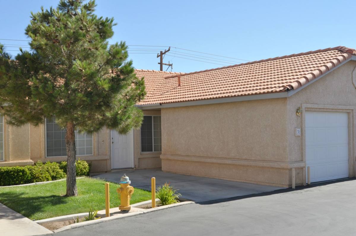 Apartment for rent at 15434 Sequoia St, Hesperia, CA 92345
