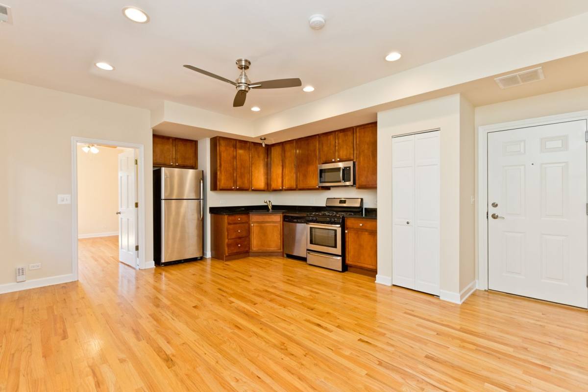 Apartment for rent at 5510 N Kenmore Ave, Chicago, IL 60640