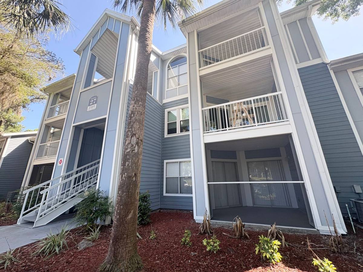 Condo for rent at 2569 Grassy Point Dr, Lake Mary, FL 32746