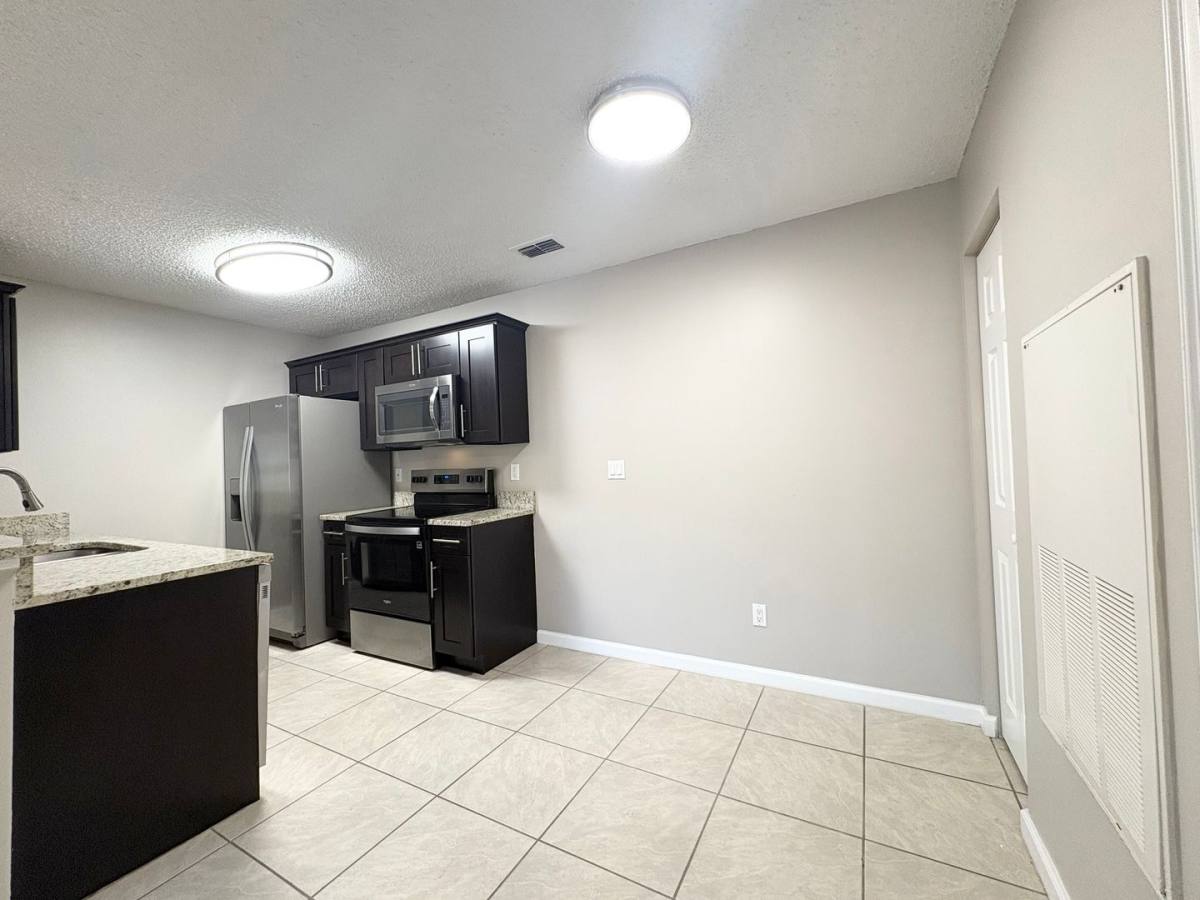 Condo for rent at 2569 Grassy Point Dr, Lake Mary, FL 32746
