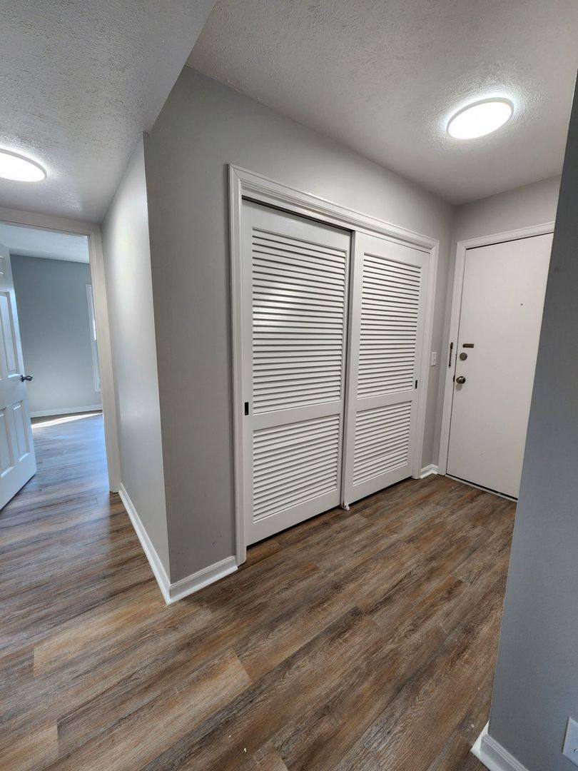 Apartment for rent at 38 Dillman Dr, Council Bluffs, IA 51503
