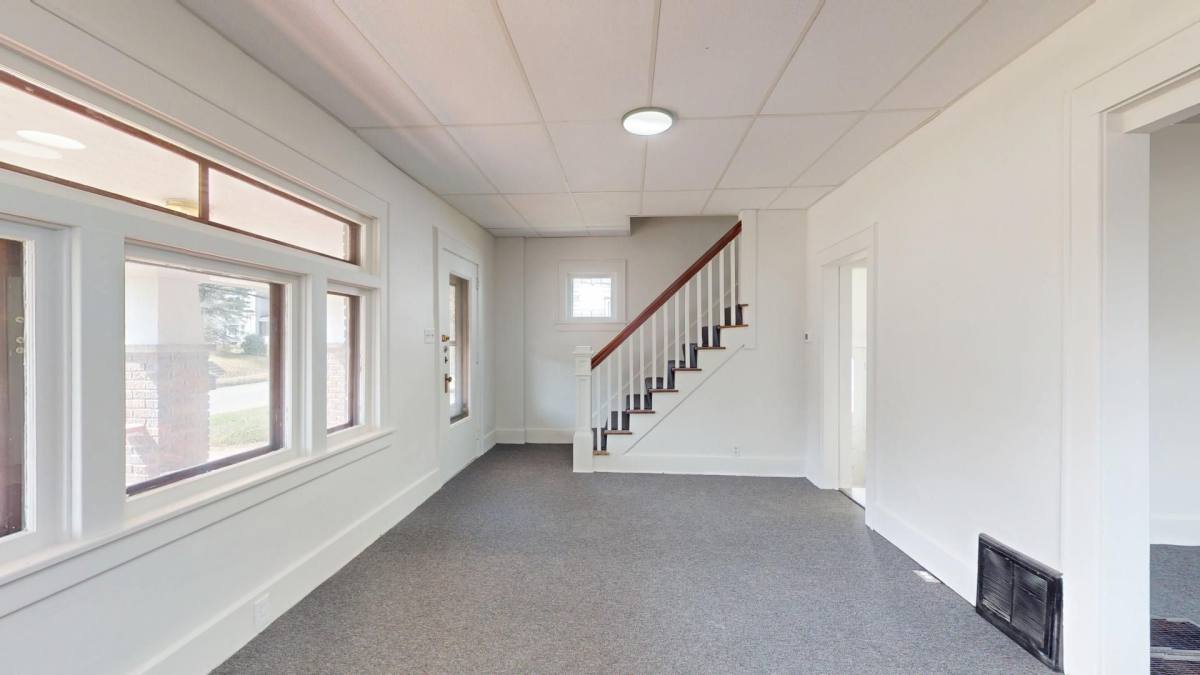 House for rent at 109 W Ely St, Alliance, OH 44601