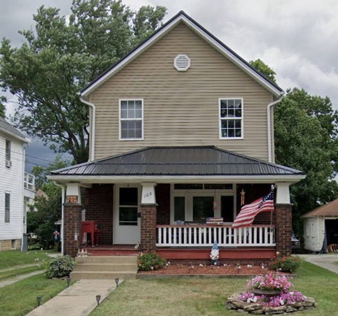 House for rent at 109 W Ely St, Alliance, OH 44601