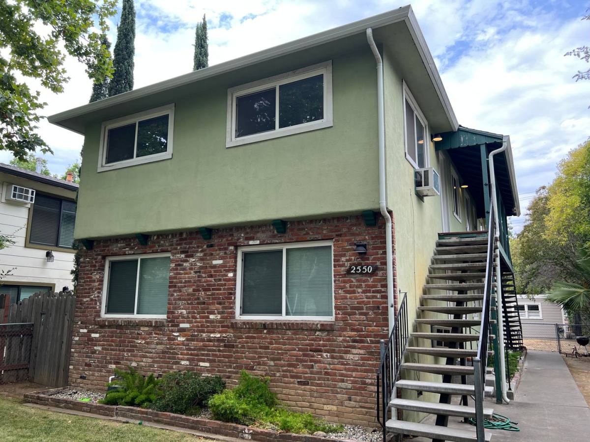 Apartment for rent at 2550 27th St, Sacramento, CA 95818