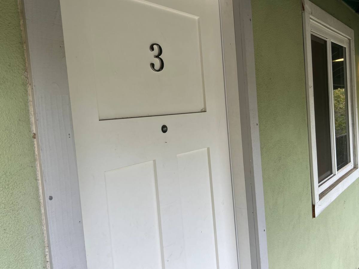 Apartment for rent at 2550 27th St, Sacramento, CA 95818