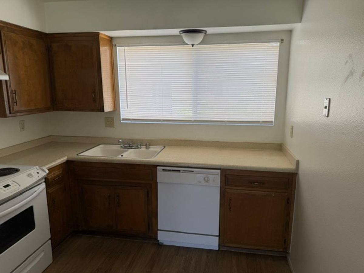 Apartment for rent at 2419 Westholme Blvd, Bakersfield, CA 93309