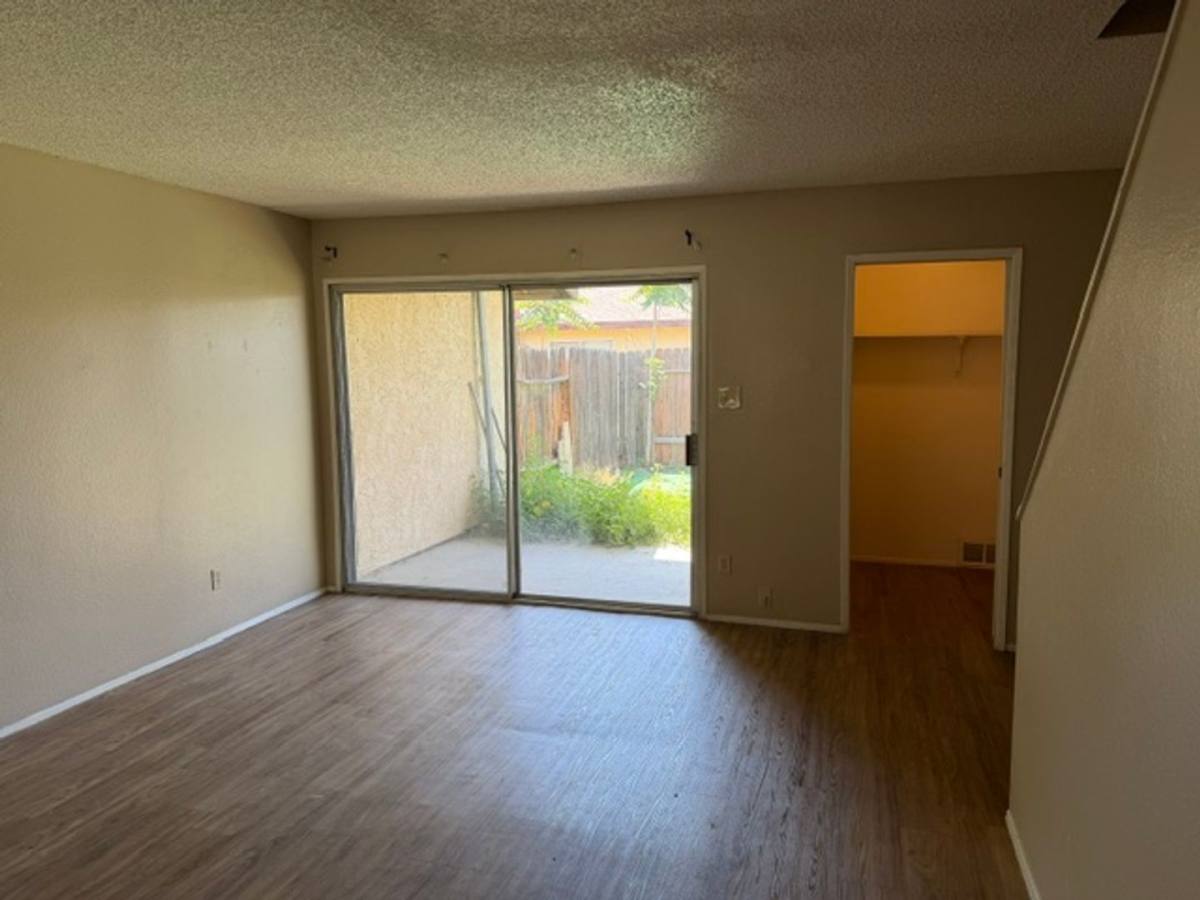 Apartment for rent at 2419 Westholme Blvd, Bakersfield, CA 93309