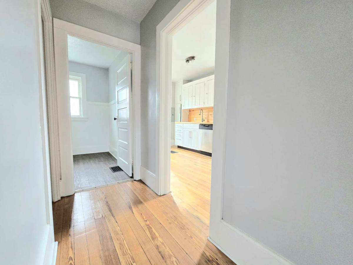 Apartment for rent at 609 E Mishawaka Ave, Mishawaka, IN 46545