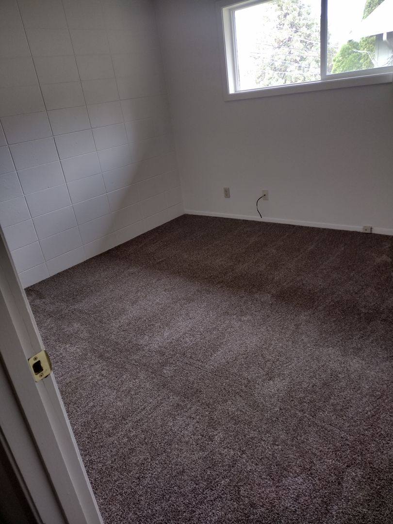 Apartment for rent at 755 E 36th Ave, Eugene, OR 97405