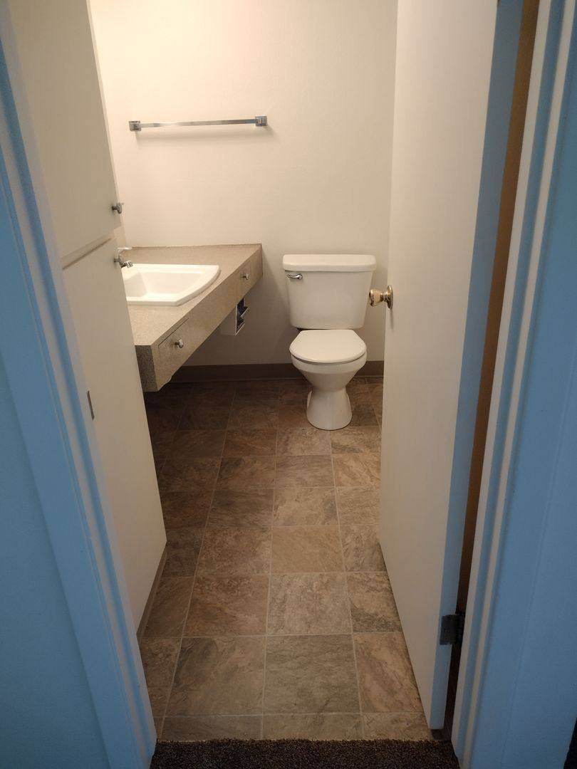 Apartment for rent at 755 E 36th Ave, Eugene, OR 97405