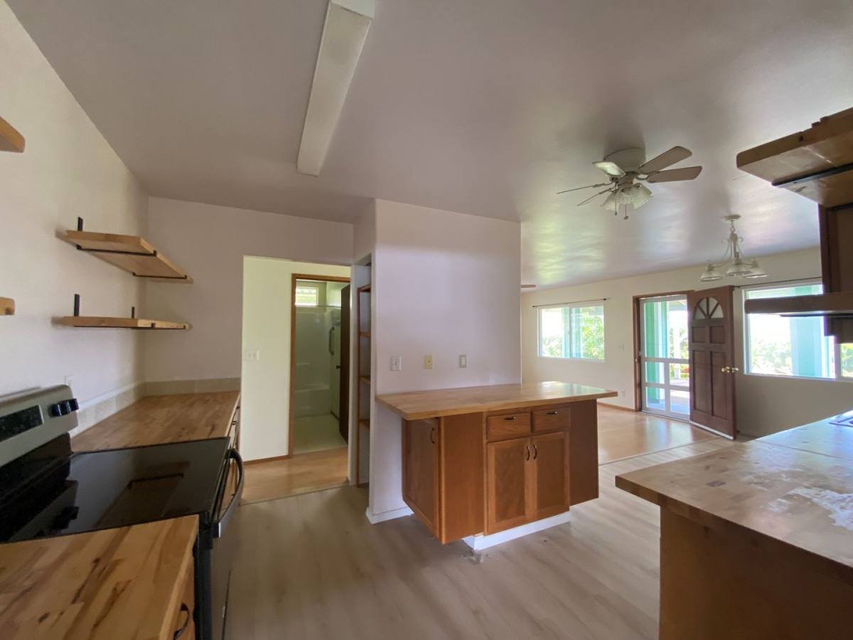 House for rent at 16-484 Laniuma St, Keaau, HI 96749