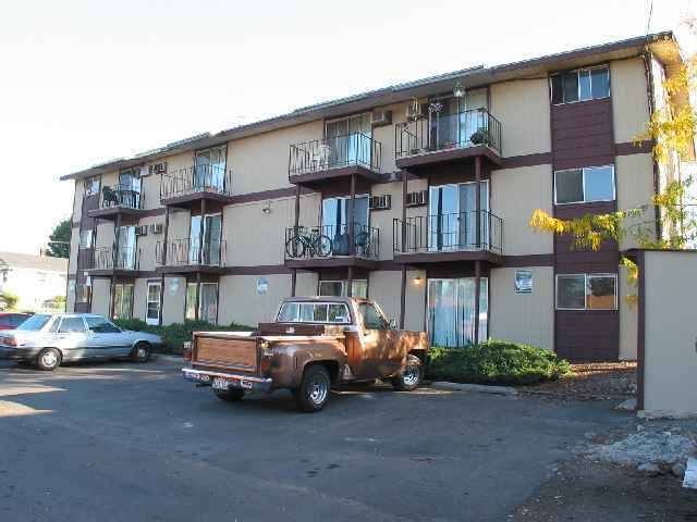 Apartment for rent at 2112 W NW Blvd, Spokane, WA 99205