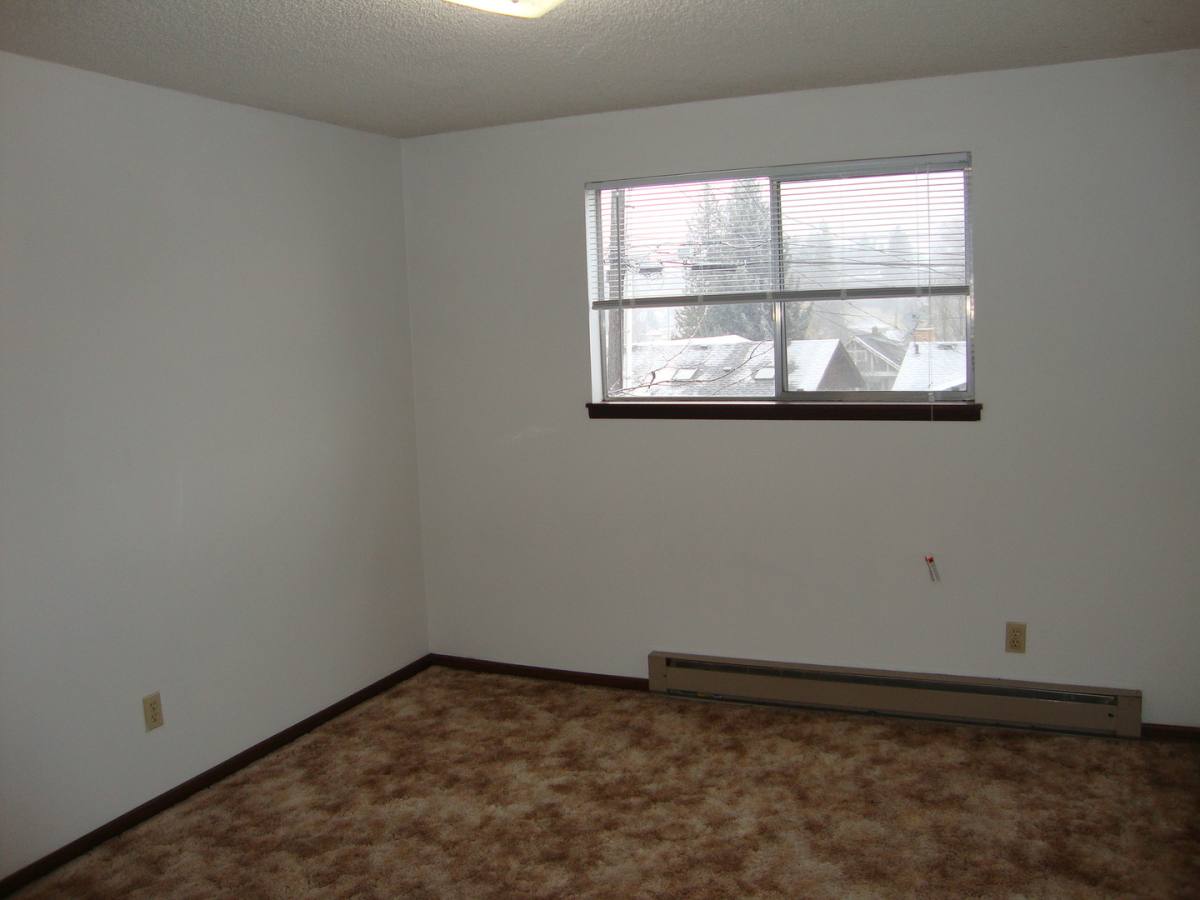 Apartment for rent at 2112 W NW Blvd, Spokane, WA 99205