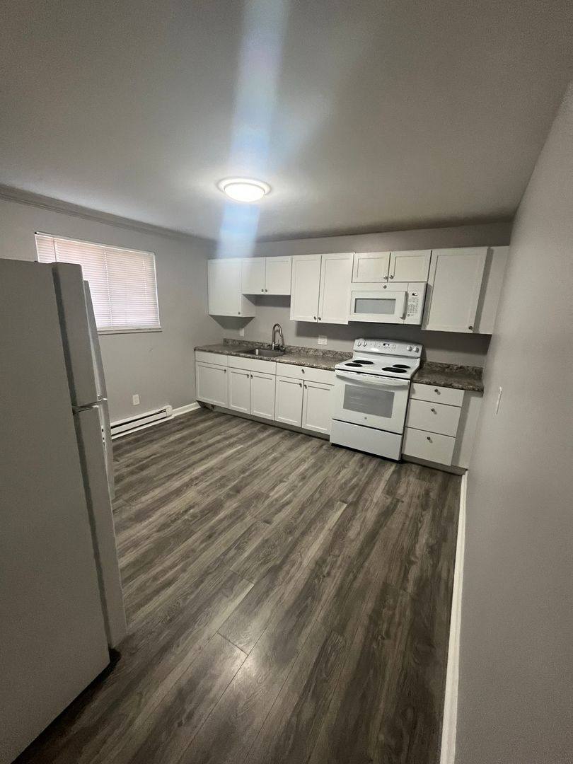 Townhouse for rent at 15 N W St, Lebanon, OH 45036