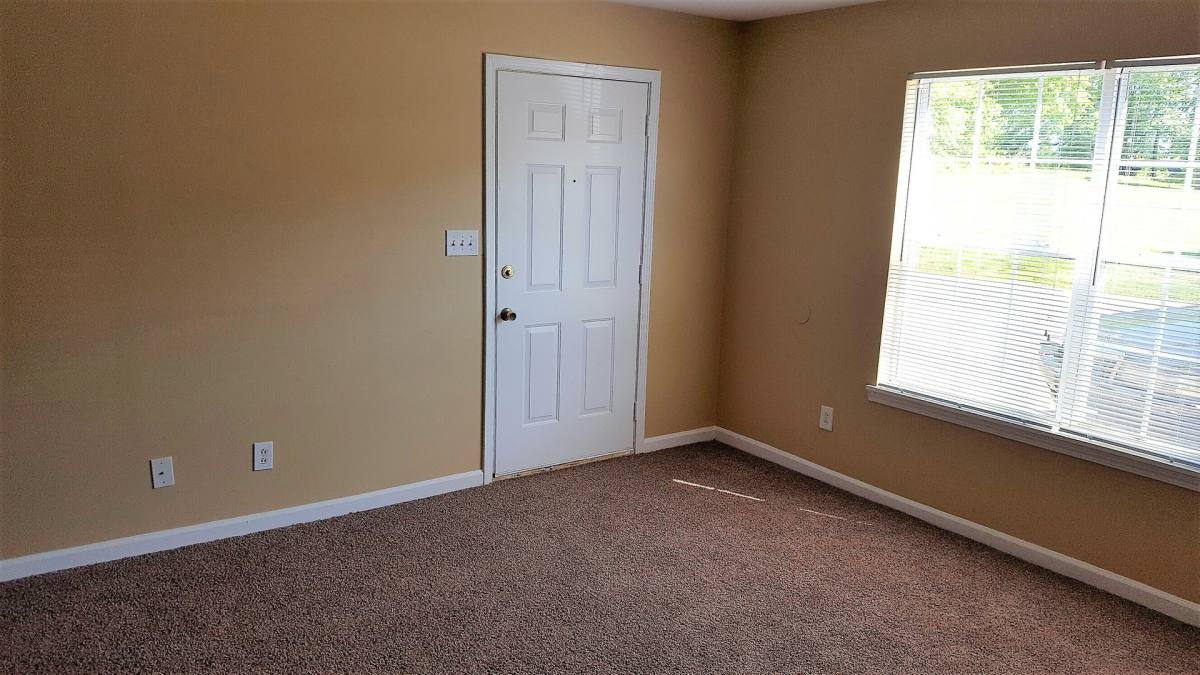 Apartment for rent at 3885 NE Dr, Clarksville, TN 37040