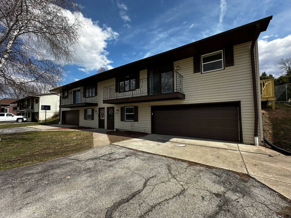 Townhouse for rent at 2746 Nicolet Dr, Green Bay, WI 54311