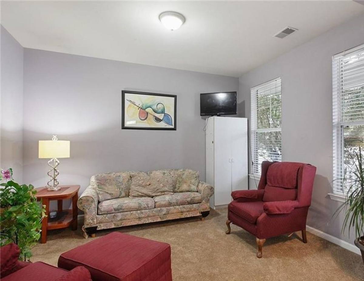 House for rent at 8 5th Ave, Bluffton, SC 29910