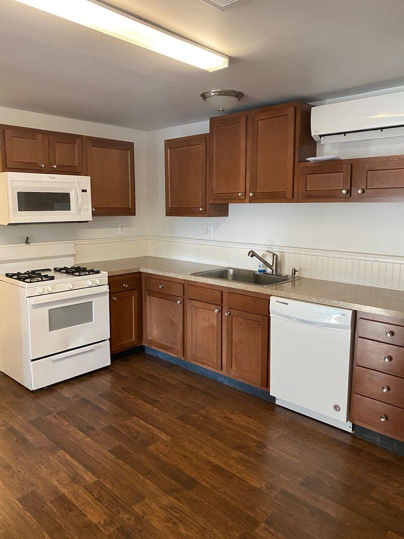 Apartment for rent at 22 Bloomsbury Ave #C, Catonsville, MD 21228