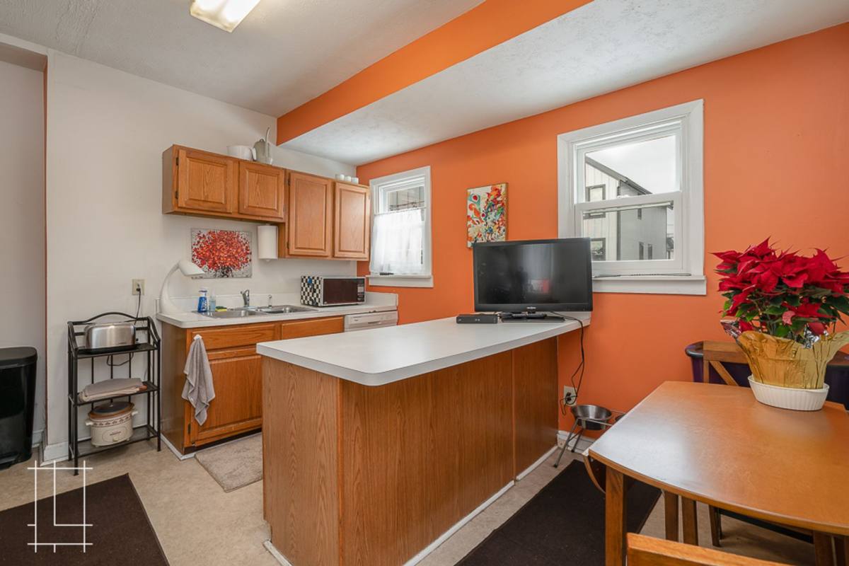 House for rent at 272 E 4th Ave, Columbus, OH 43201