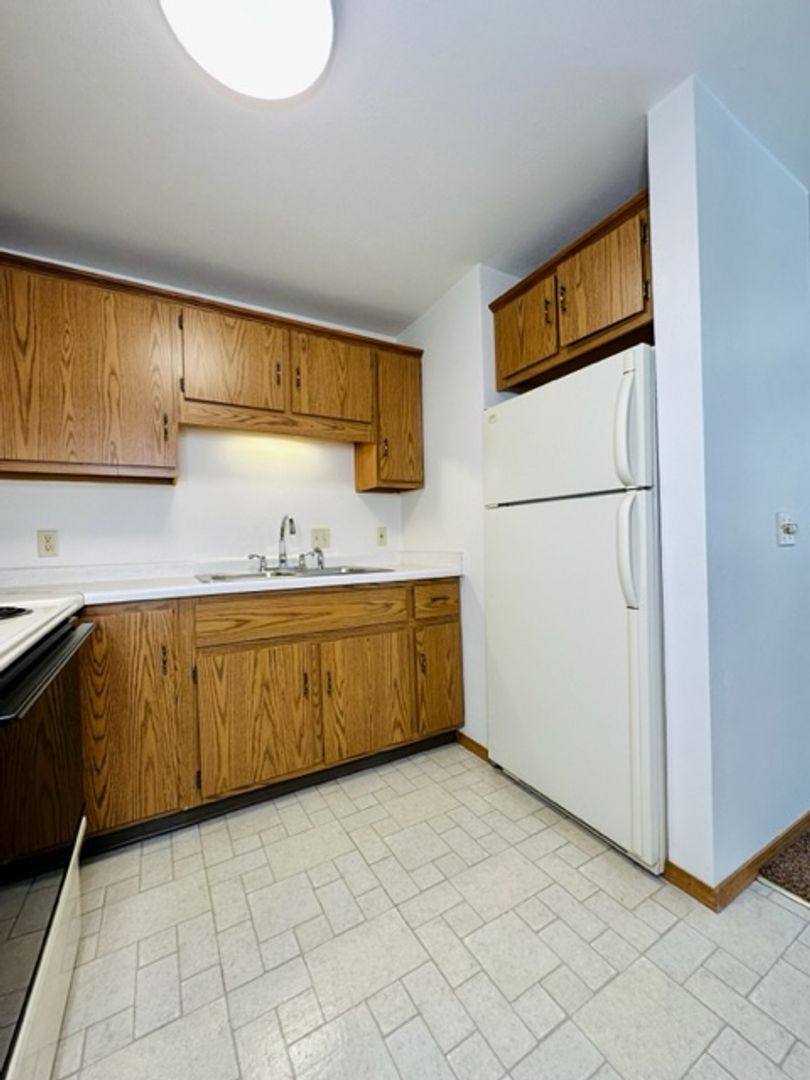 Apartment for rent at 1791 Eldorado Dr, Green Bay, WI 54302