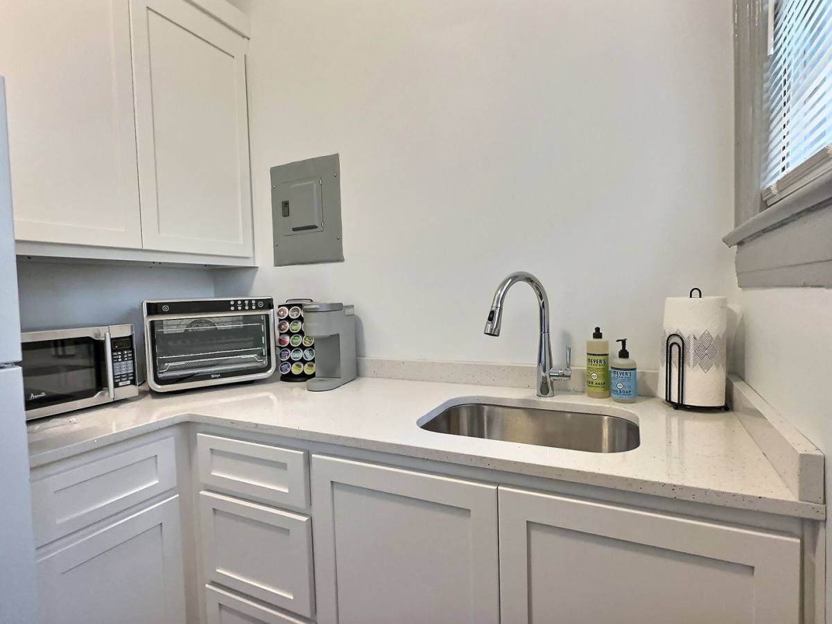 Apartment for rent at 2346 College St, Montgomery, AL 36106