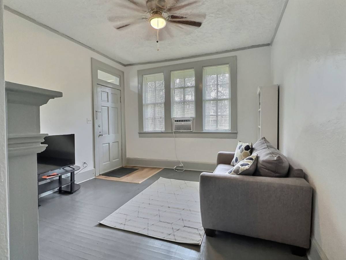Apartment for rent at 2346 College St, Montgomery, AL 36106