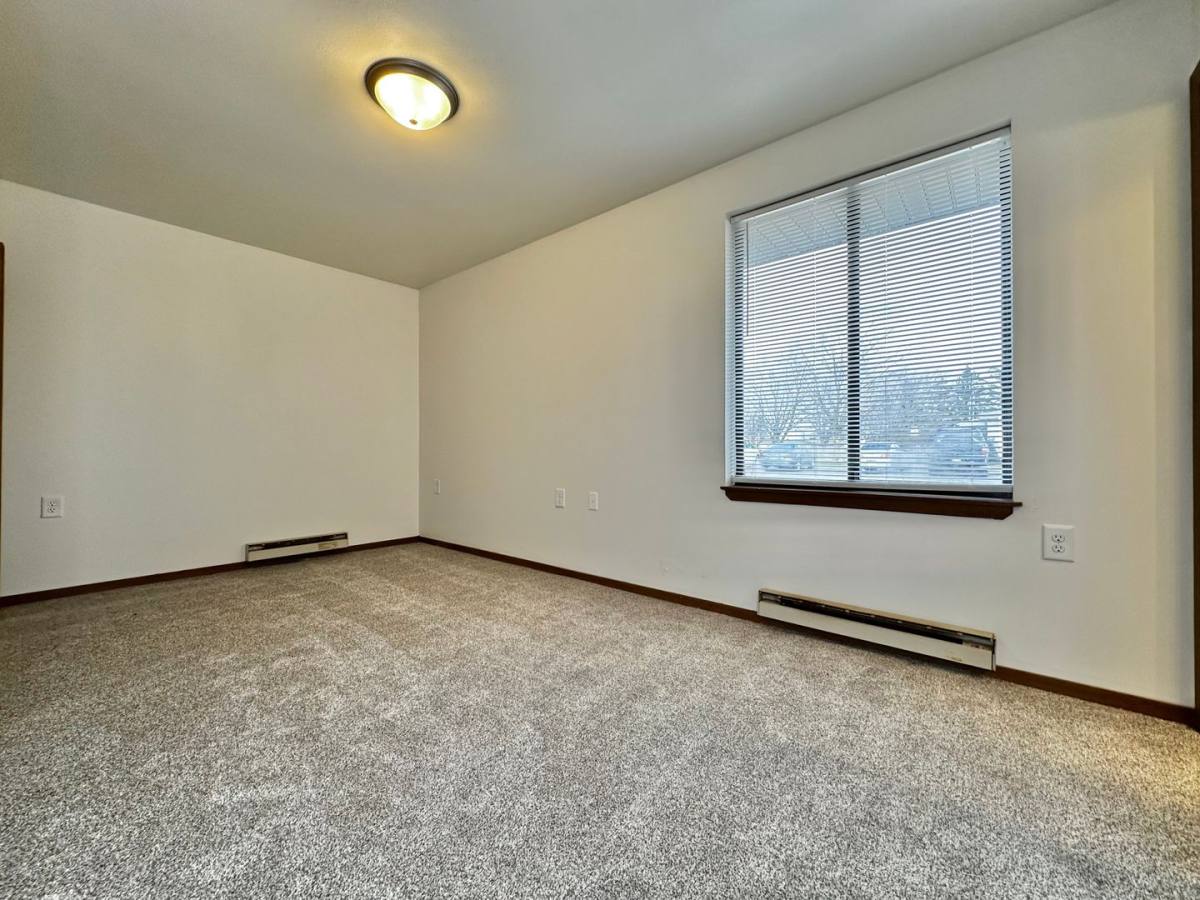 135 S 3rd St, Hilbert, WI 54129 - Apartment for Rent - Image 9