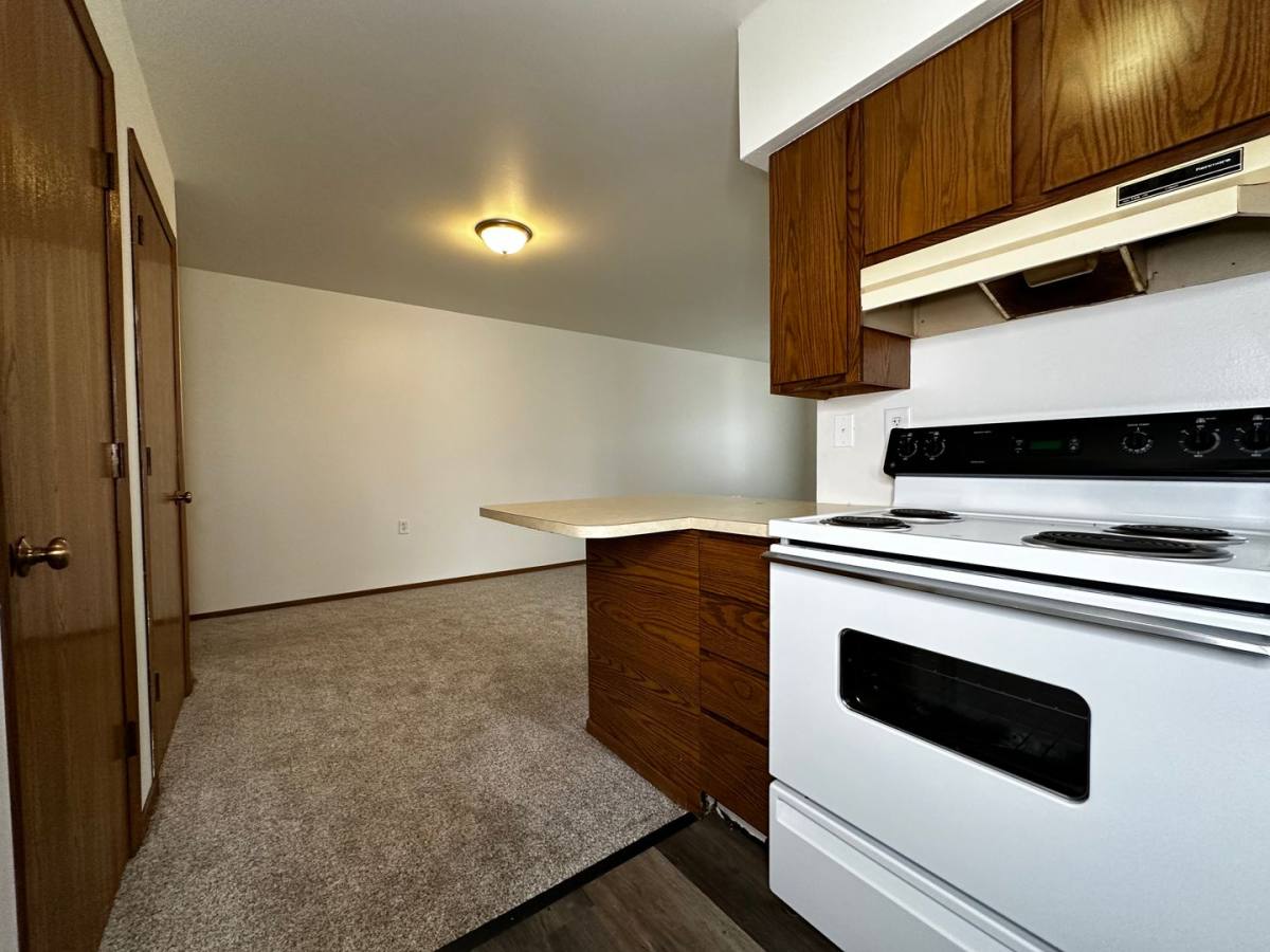 135 S 3rd St, Hilbert, WI 54129 - Apartment for Rent - Image 7