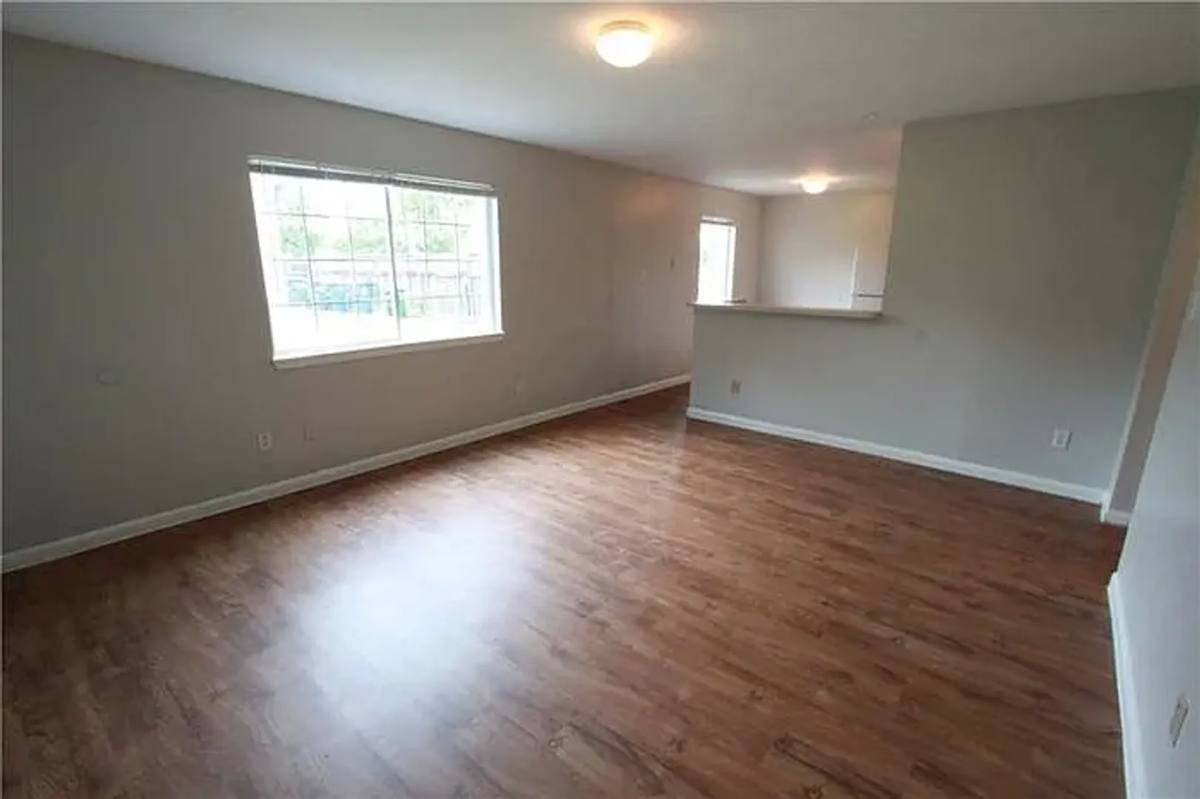 Apartment for rent at 7206 Twin Crest Dr, Austin, TX 78752