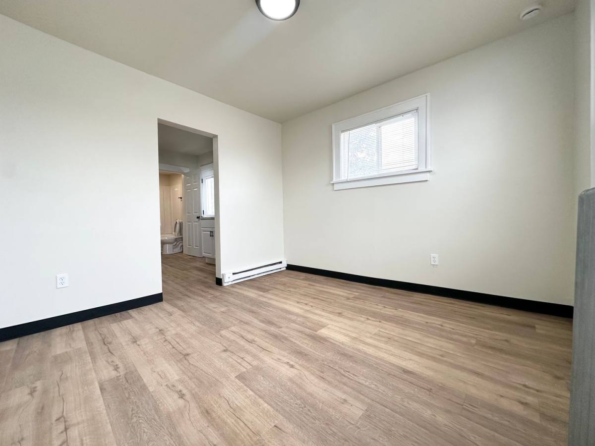 Apartment for rent at 113 S Monroe St, Green Bay, WI 54301
