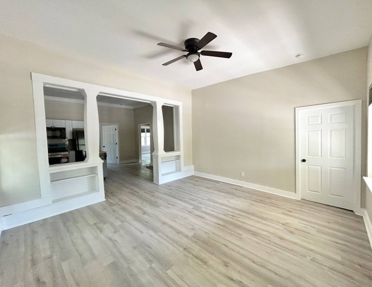 House for rent at 1135 W Ridgewood Court, San Antonio, TX 78201