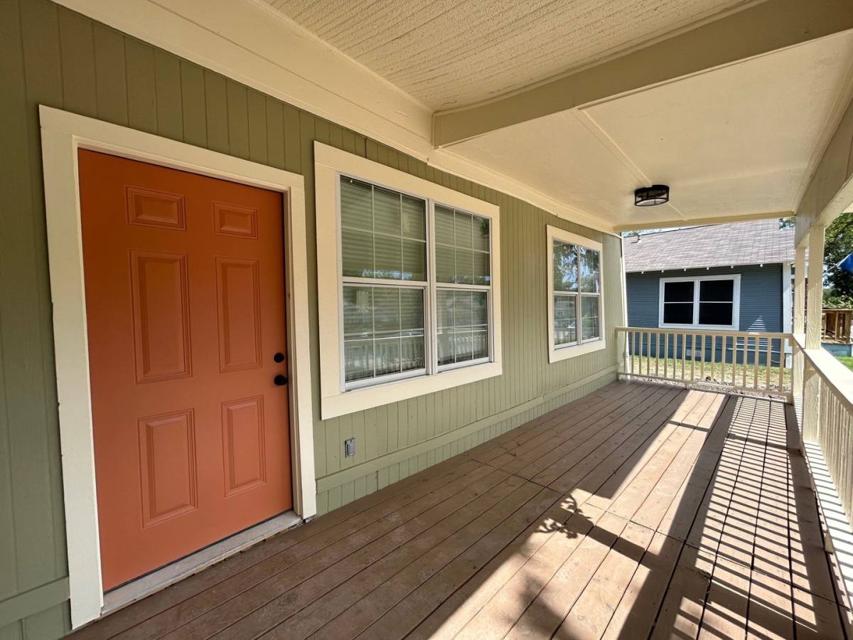 House for rent at 1135 W Ridgewood Court, San Antonio, TX 78201