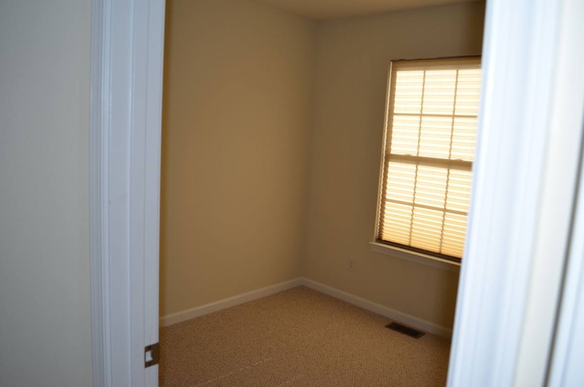 Townhouse for rent at 151 Turner Ave, Broadway, VA 22815