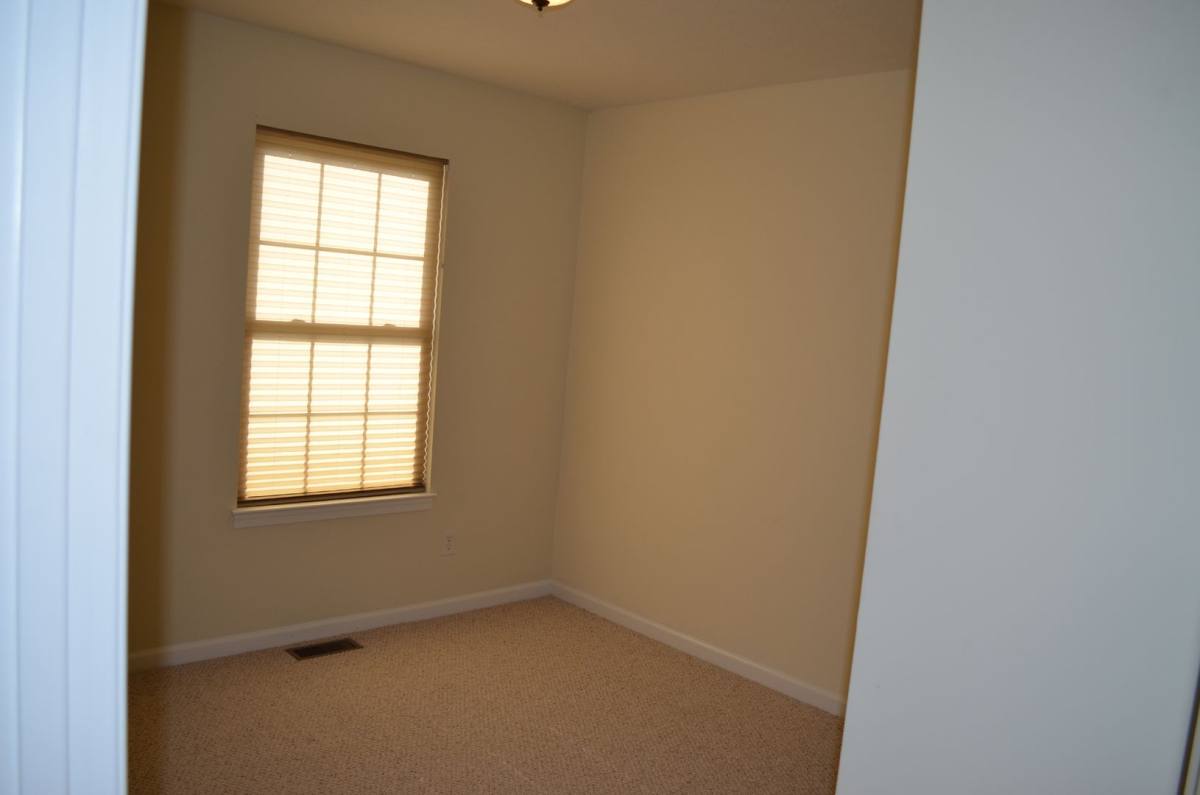 Townhouse for rent at 151 Turner Ave, Broadway, VA 22815