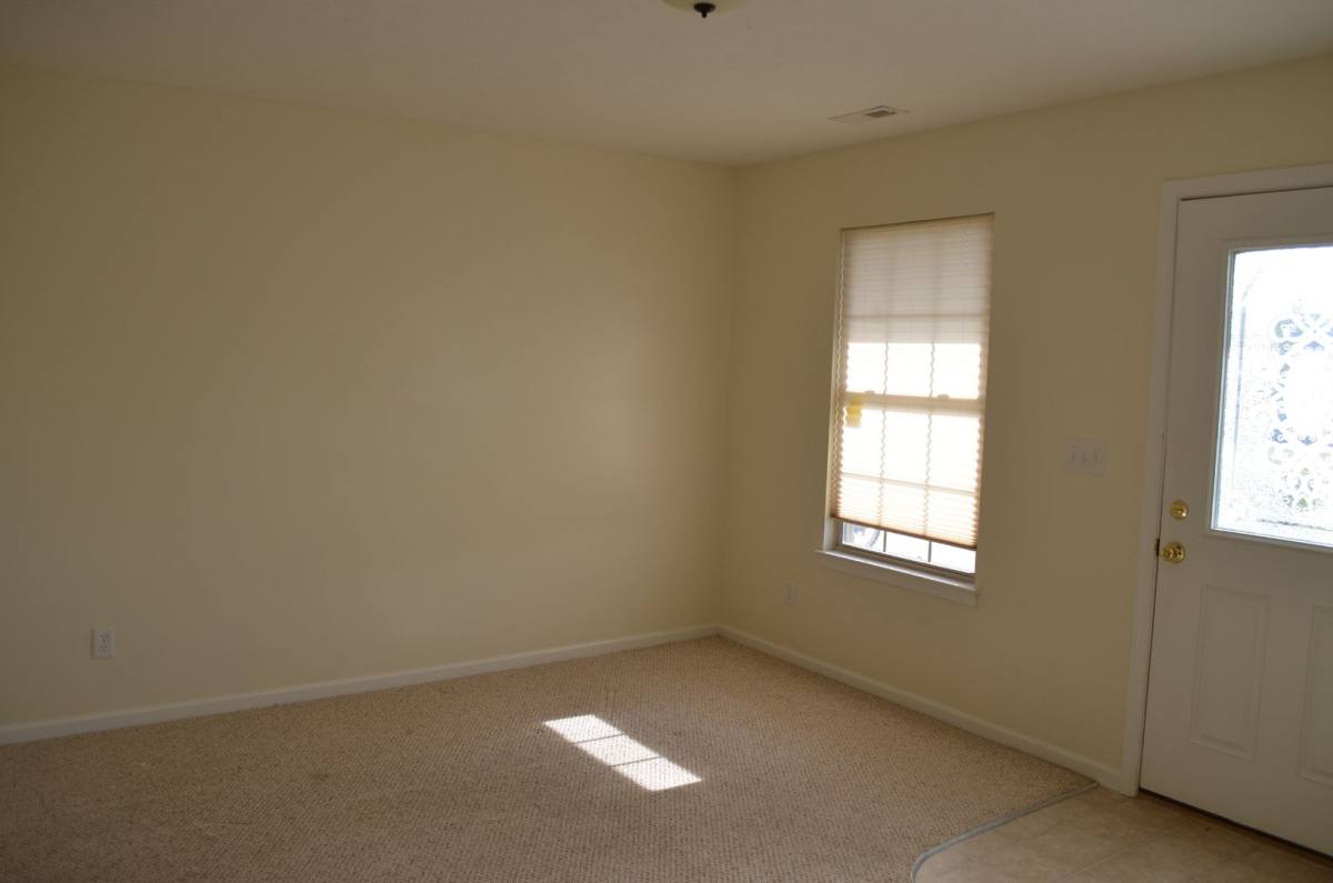Townhouse for rent at 151 Turner Ave, Broadway, VA 22815