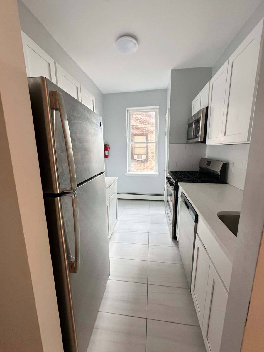 Apartment for rent at 309-311 11th St, Union City, NJ 07087