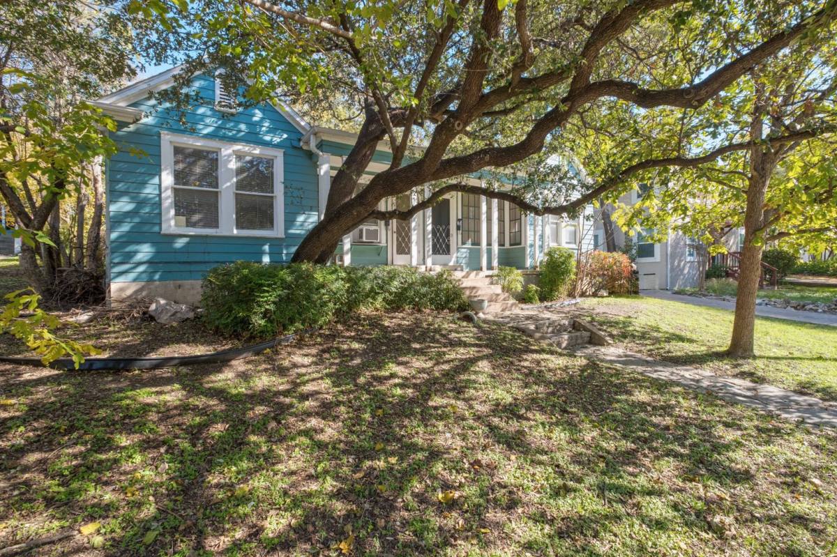 Townhouse for rent at 202 E 31st St #A, Austin, TX 78705