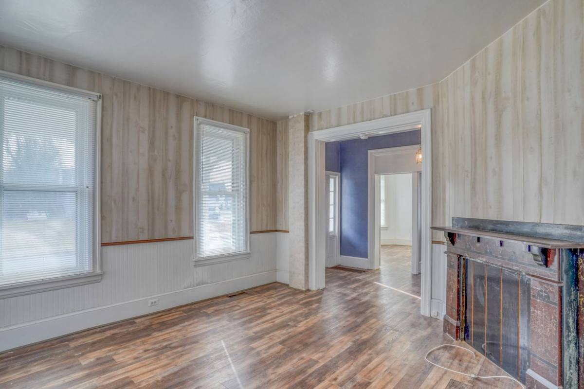 Apartment for rent at 132 W Mount Vernon St, Smyrna, DE 19977