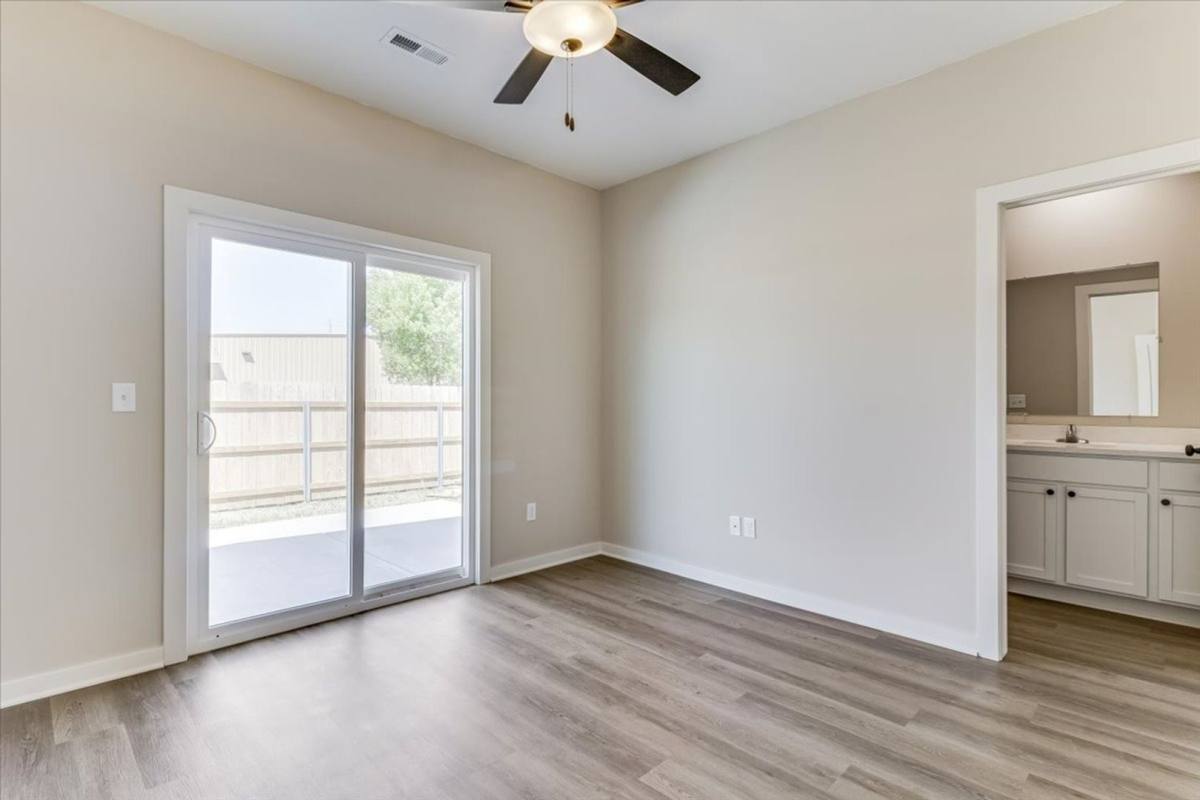 Apartment for rent at 2433 W Macarthur Court, Wichita, KS 67217