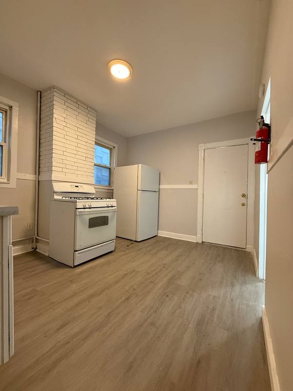 Apartment for rent at 380 Orange St #1, Albany, NY 12206