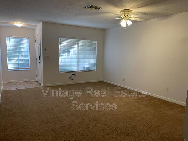 Townhouse for rent at 10806 Brickside Court, Riverview, FL 33579