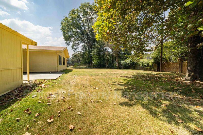 House for rent at 3 Sidney, Texarkana, TX 75503