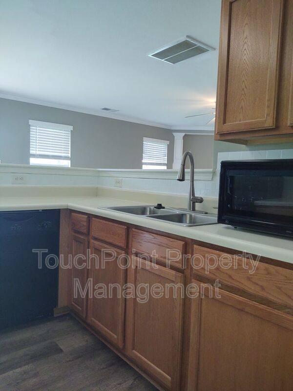 House for rent at 7302 Woodbourne Lane, Charlotte, NC 28273