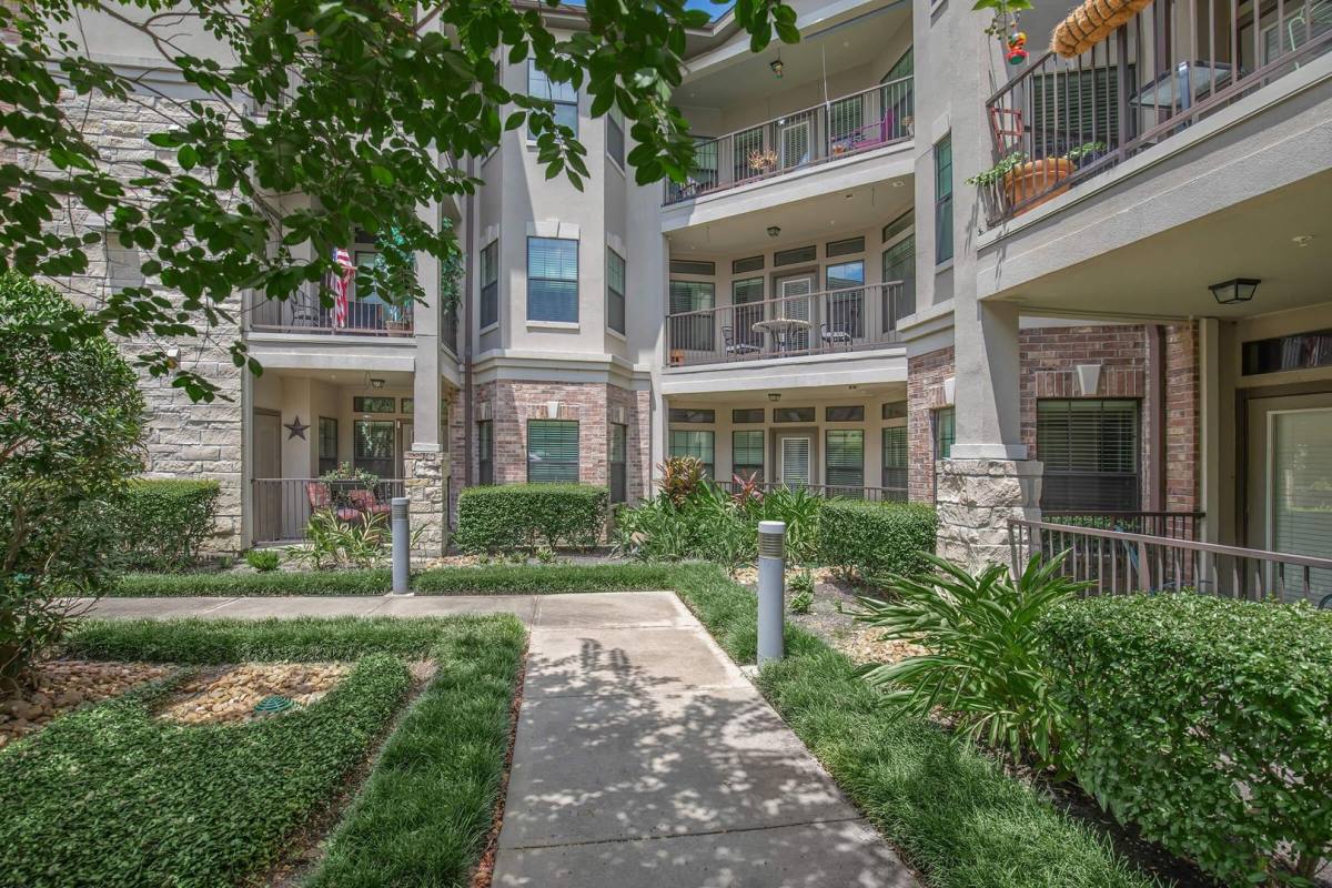 Apartment for rent at 1018 Wellman Rd, Conroe, TX 77384