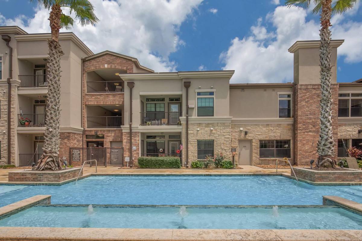 Apartment for rent at 1018 Wellman Rd, Conroe, TX 77384