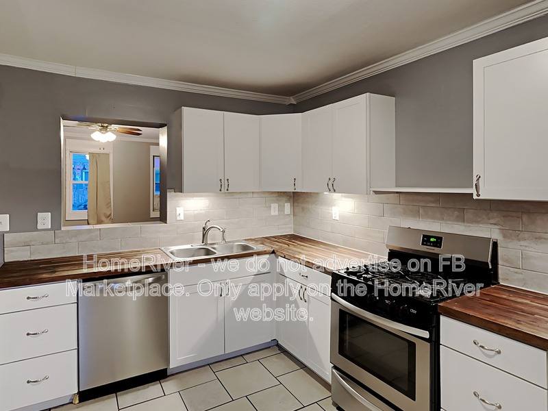 Townhouse for rent at 1917 Wharton St, Pittsburgh, PA 15203