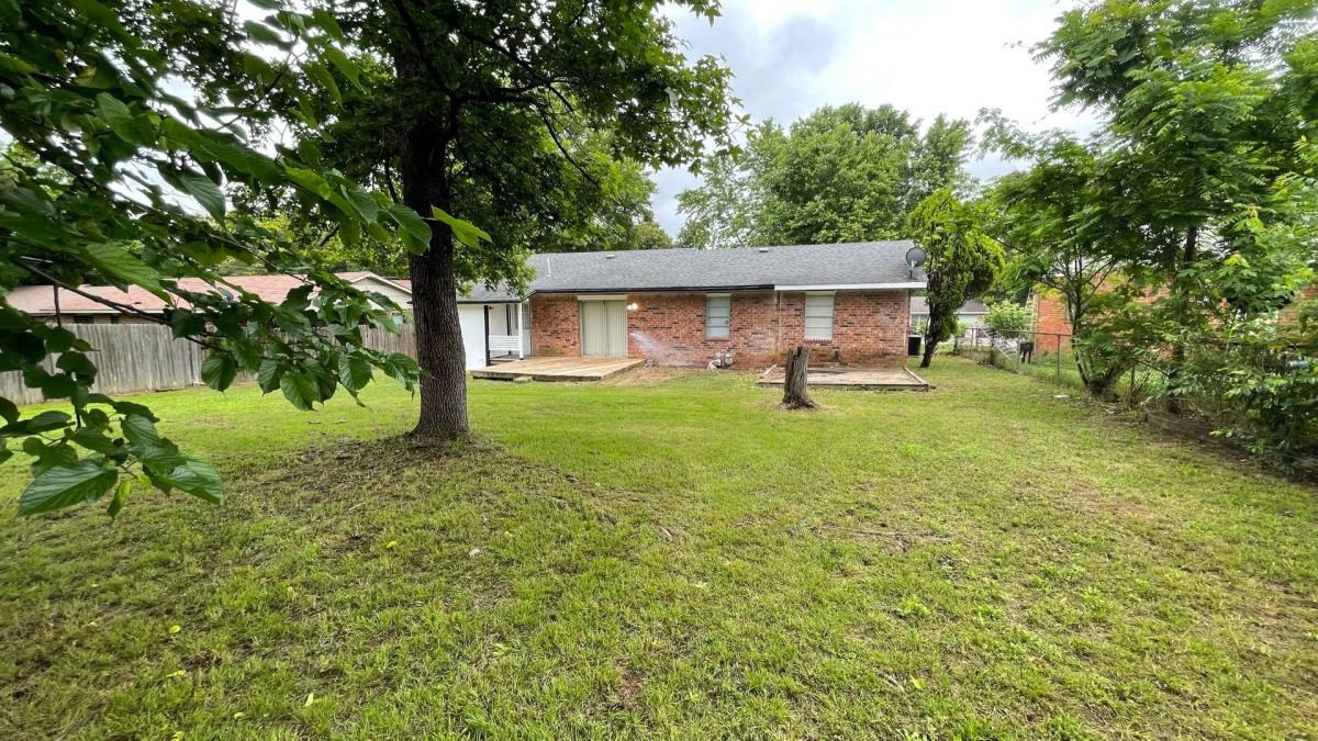House for rent at 311 Dogwood Dr, Tahlequah, OK 74464