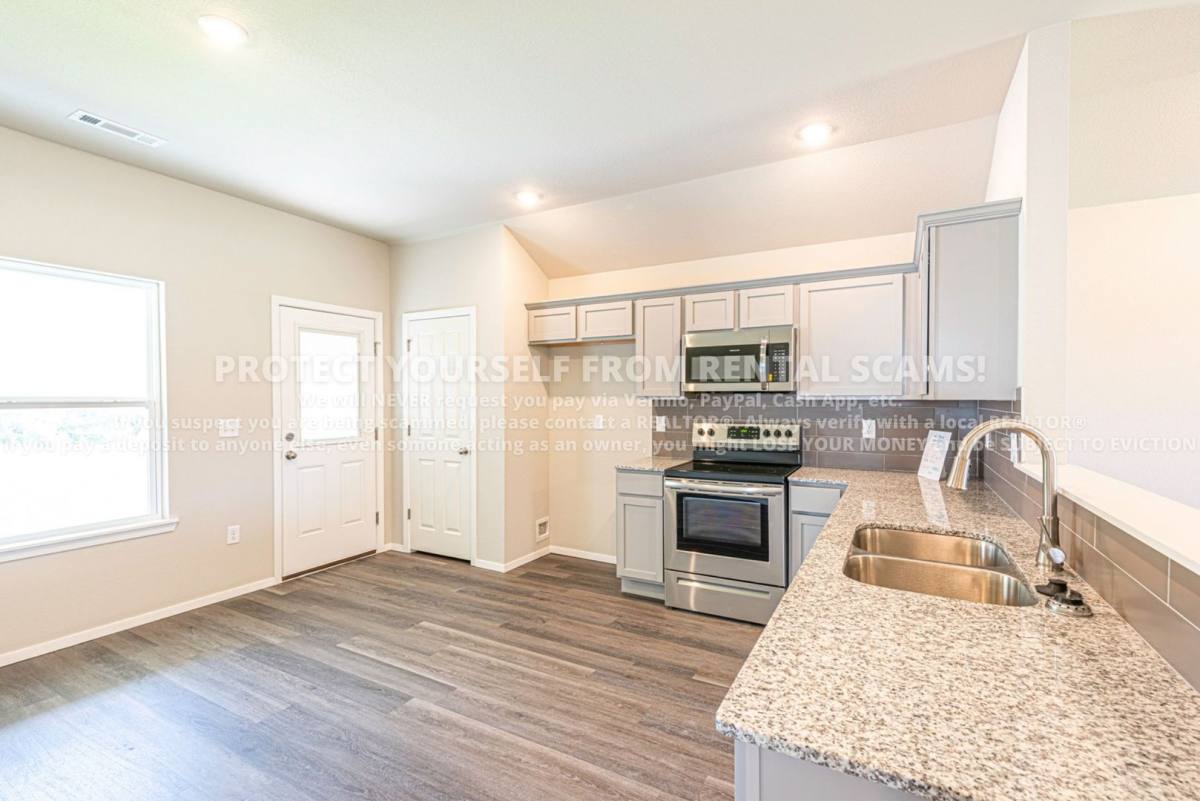 House for rent at 1151 E Sparrow Circle, Fayetteville, AR 72701