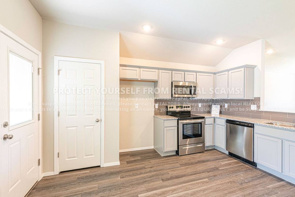 House for rent at 1151 E Sparrow Circle, Fayetteville, AR 72701